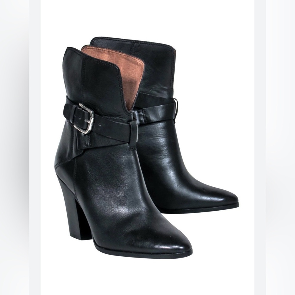 Donald J Pliner Sarje Black  Leather  Ankle Boots Sz 7 Women’s Stack Heel Edgy